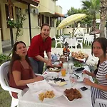 Erasmus Apart Otel 4*