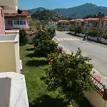 Erasmus Apart Otel 4*