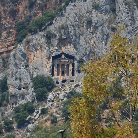 Apartmanhotel Erasmus 4*