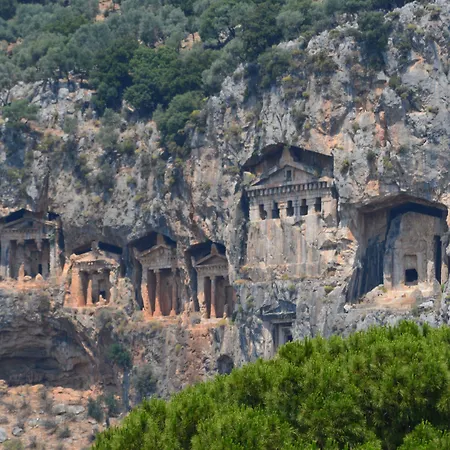 Hotel apartamentowy Erasmus 4*