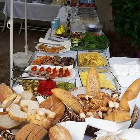 Hotel apartamentowy Erasmus