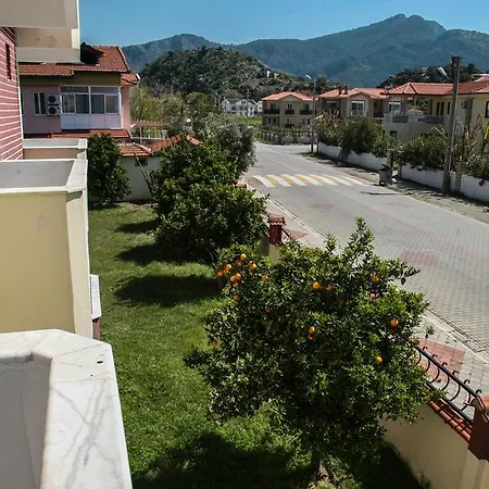 Erasmus شقة فندقية 4*