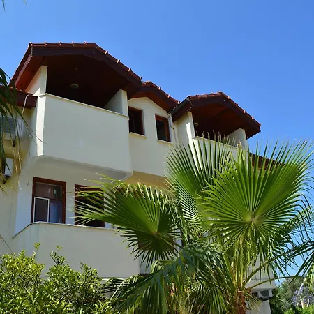 Erasmus Aparthotel