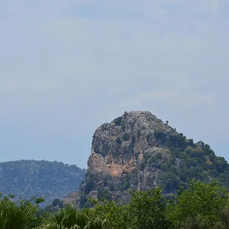 Апарт-отель Erasmus 4*